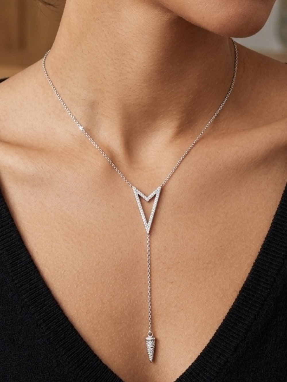 Long Rhinestone Centre necklace